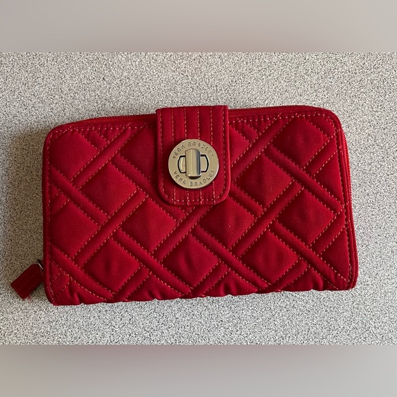 Vera Bradley Red Quilted Fabric Wallet - Picture 1 of 8
